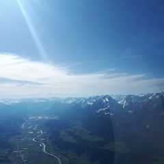 Flugwegposition um 14:27:37: Aufgenommen in der Nähe von Gemeinde Schwaz, Schwaz, Österreich in 2633 Meter